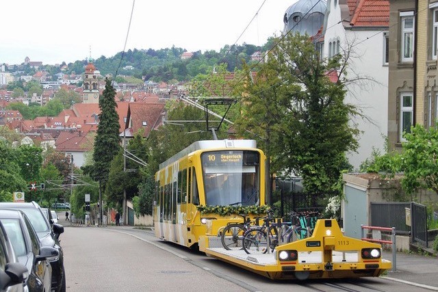 Stuttgart’s rack trams were decorated over the weekend of 13/14 May. (R. Yakamata