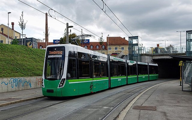 The Bombardier Flexity on test in Graz in 2019. (garb Holding