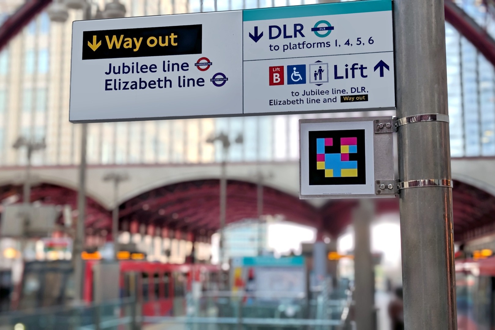 Transport for London and KeolisAmey Docklands trial new NaviLens technology at DLR stations to help blind and partially sighted customers navigate the network