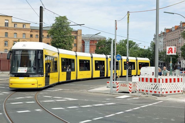 A Flexity Berlin test tram on the future extension of Berlin line M10. (S. Gudath