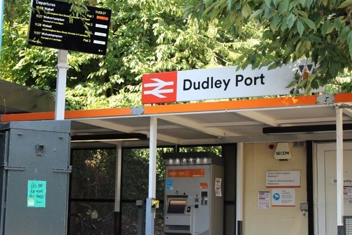 The entrance to Dudley Station
