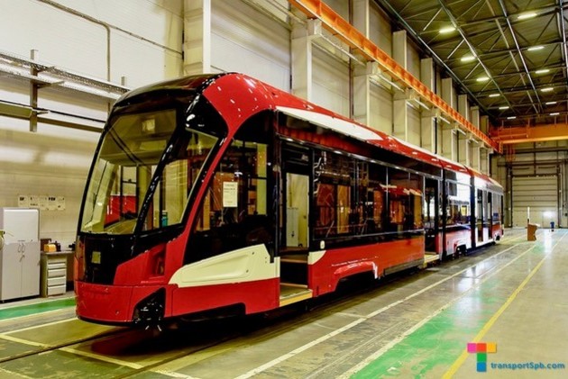 PKTS 71-932 Nevskiy tram being assembled at the Sankt Peterburg factory. (TransportSpb)