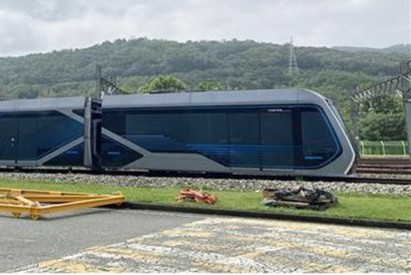 The South Korean tram on test in Daejon. (HyundaiRotem