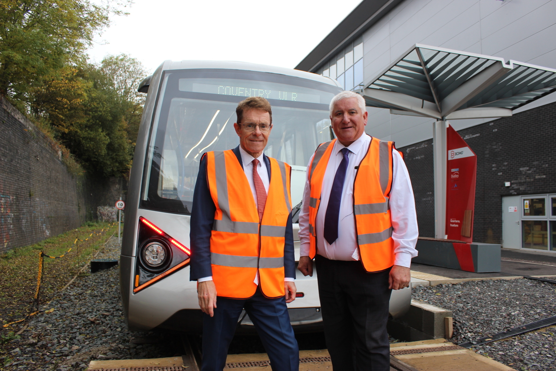 The Black Country Innovative Manufacturing Organisation (BCIMO) has hosted a successful demonstration of the pioneering Coventry Very Light Rail (CVLR) technology at its unique Rail Development and Test Site in Dudley in the West Midlands.