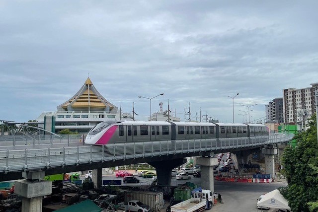 Bangkok’s Pink Line monorail. (BTS)